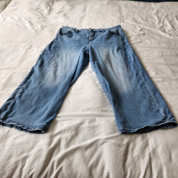 Universal Standard Blue Boyfriend Jeans - Picture 5 of 15